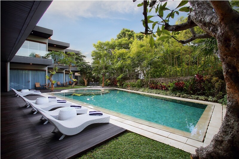 Del Cielo Villa Jimbaran By Inap Hospitality - Tap to explore photos