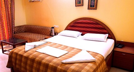 SHAKUNTALA PALACE Room Type - Double Bed (Ground floor)