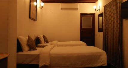 Esparan Heritage Room Type - TWO SINGLE BED-GROUND FLOOR