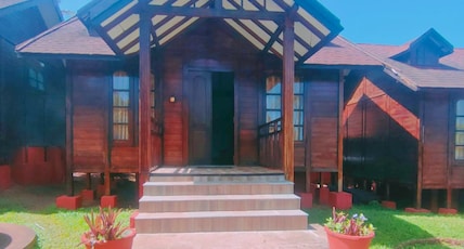 Blue Water Beach Resort Room Type - Varanda Sea View AC Classic Wooden