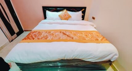 Shree Ram Palace | Ayodhya  Room Type - Deluxe Room-204