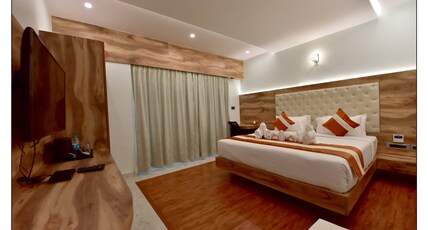 Royal Lotus View Room Type - Deluxe Room