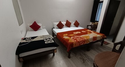 Hotel Shubham Room Type - TRIPLE BED FAMILY ROOM