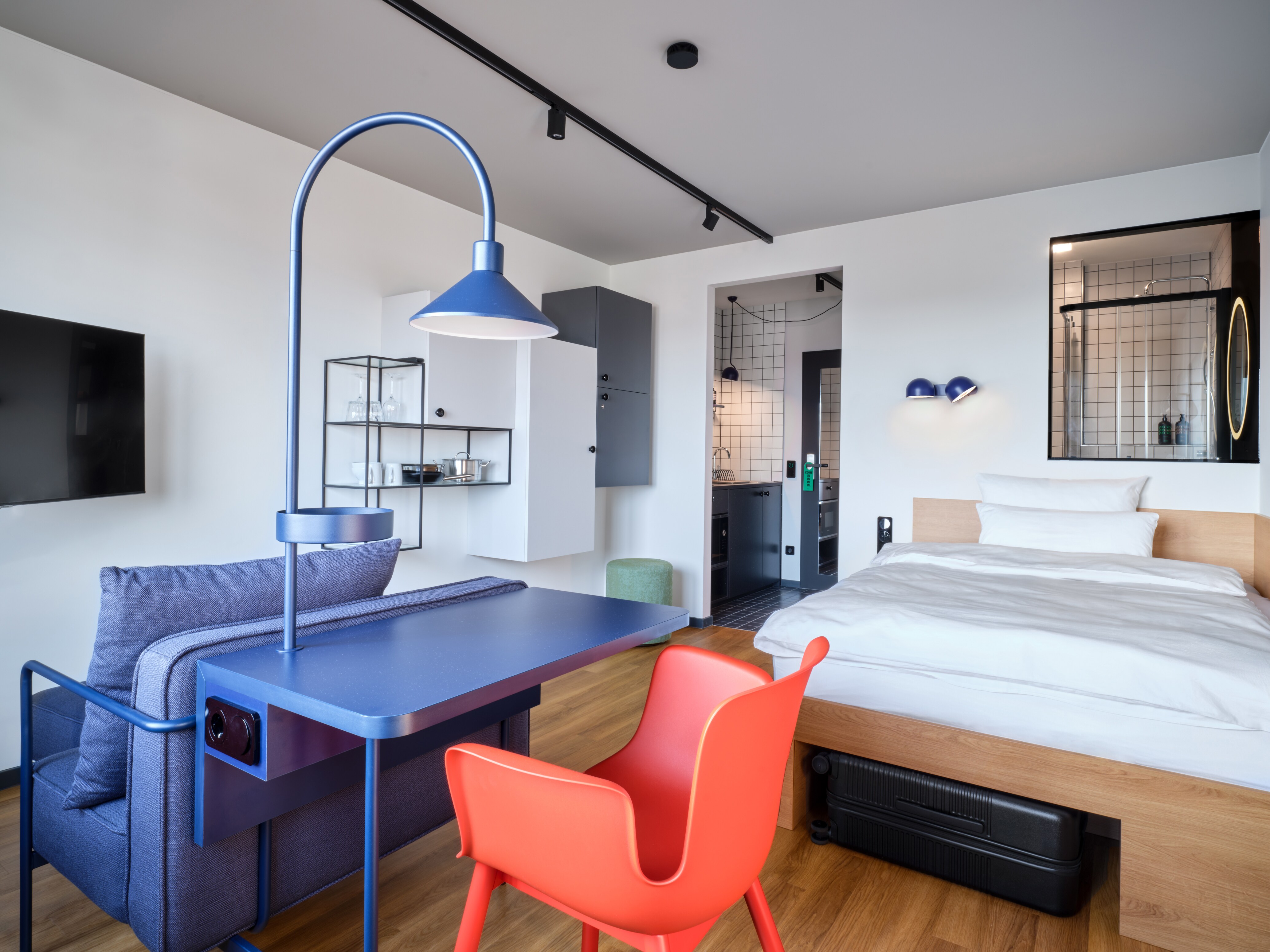 STAYERY Wolfsburg - VW Tor 17 - Tap to explore photos