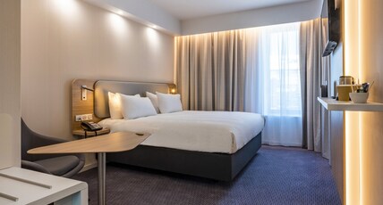 Holiday Inn Express NICE - GRAND ARENAS Room Type - Upgraded Standard Room with Free Breakfast Holiday Inn Express NICE - GRAND ARENAS Room Type - Upgraded Standard Room with Free Breakfast