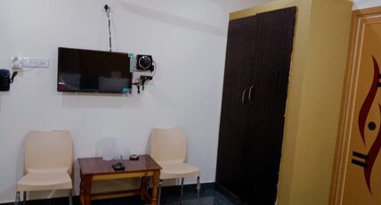 Blue Crystal Lodge & Restaurant Room Type - Standard Triple AC