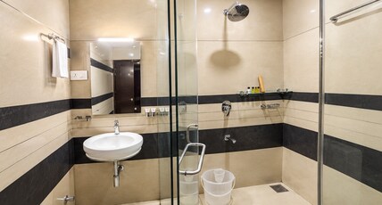 Hotel Aramana Airport Road Room Type - Premium Executive Ac Room Hotel Aramana Airport Road Room Type - Premium Executive Ac Room