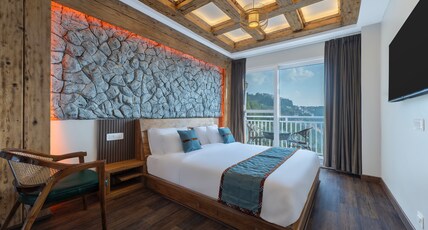 Saanjh The Musical Sunset | RUA Cafe & Lounge Room Type - Comet Room with balcony