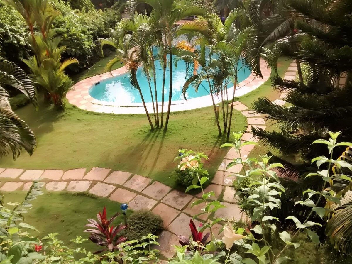 SM Arpora Holiday Home - Tap to explore photos