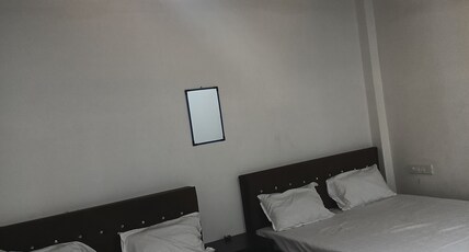 Shiv mala guest house Room Type - Bedroom 3