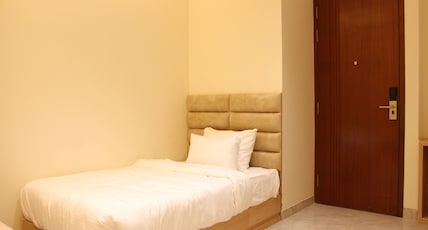 Hotel Avnish Room Type - Premium Executive with Tub
