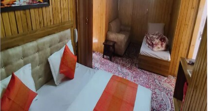 SHEESHA COTTAGE  PATNITOP Room Type - Bedroom 1