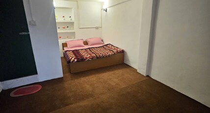 Jugnoo Cafe and Stay Room Type - Bedroom 3