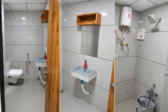 Hotel The Grand Jashi Residency