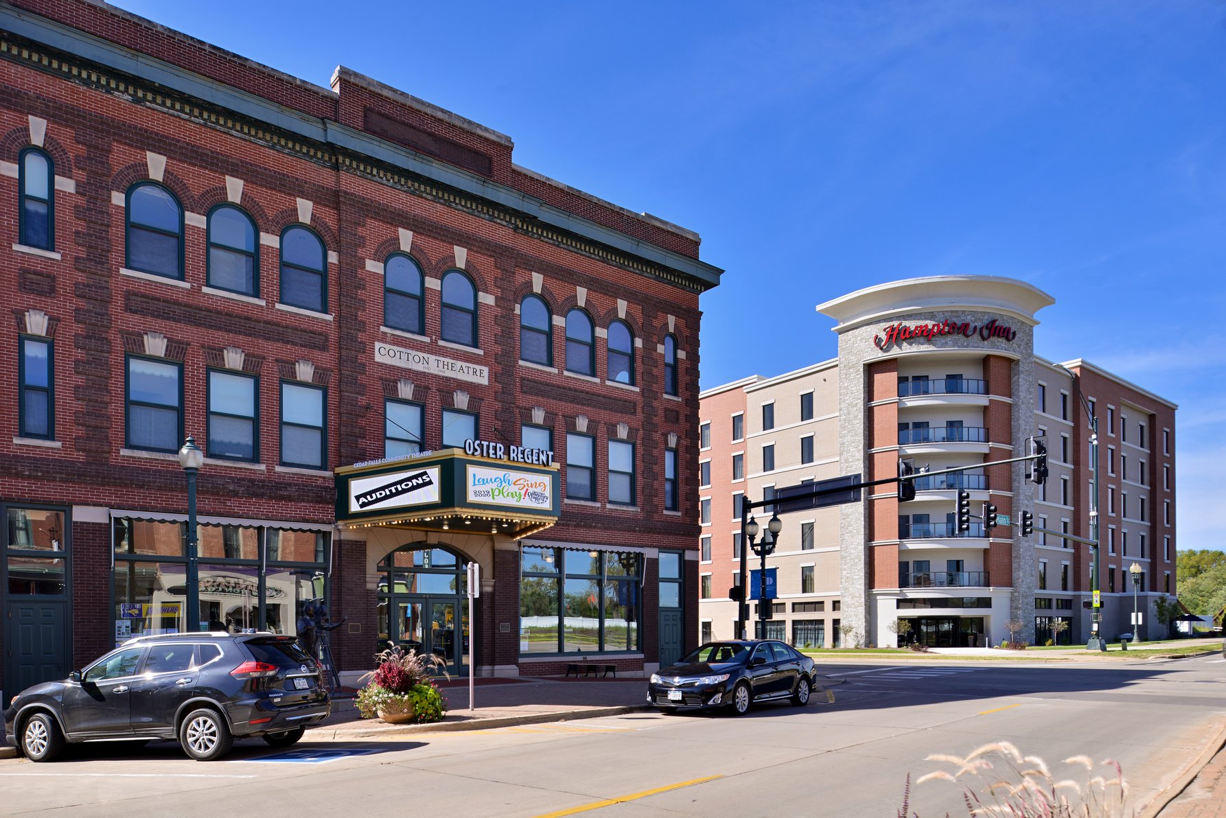 Hampton Inn by Hilton Cedar Falls Downtown - Tap to explore photos