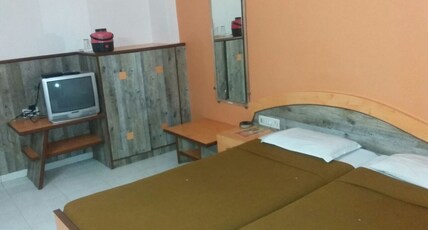 Hotel Comfort inn Room Type - DOUBLE BED NON A/C ROOM