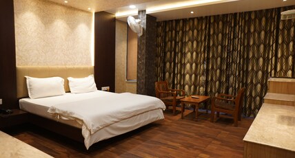 Park Regency Room Type - Deluxe room