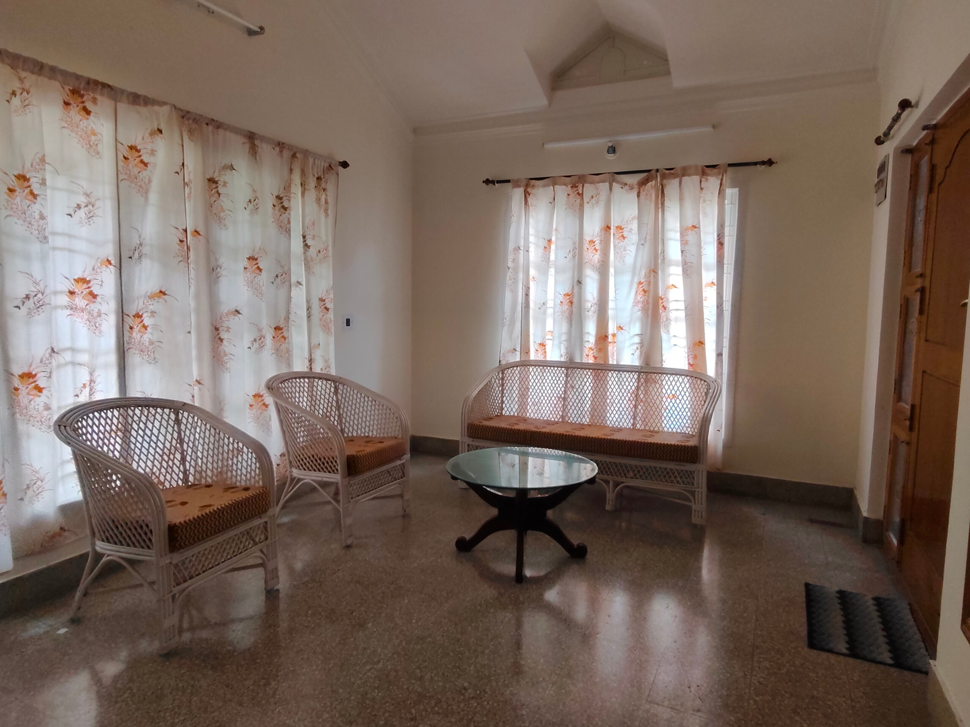 Prerena Villa - Tap to explore photos