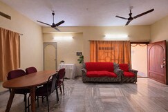 Elitestay homestay 2BR in Vizag by homeyhuts (1f)