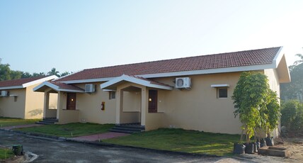 DESHADAN CHOLA Room Type - Deluxe room