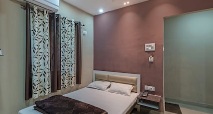 Sadia Guest House Room Type - Standard AC Room