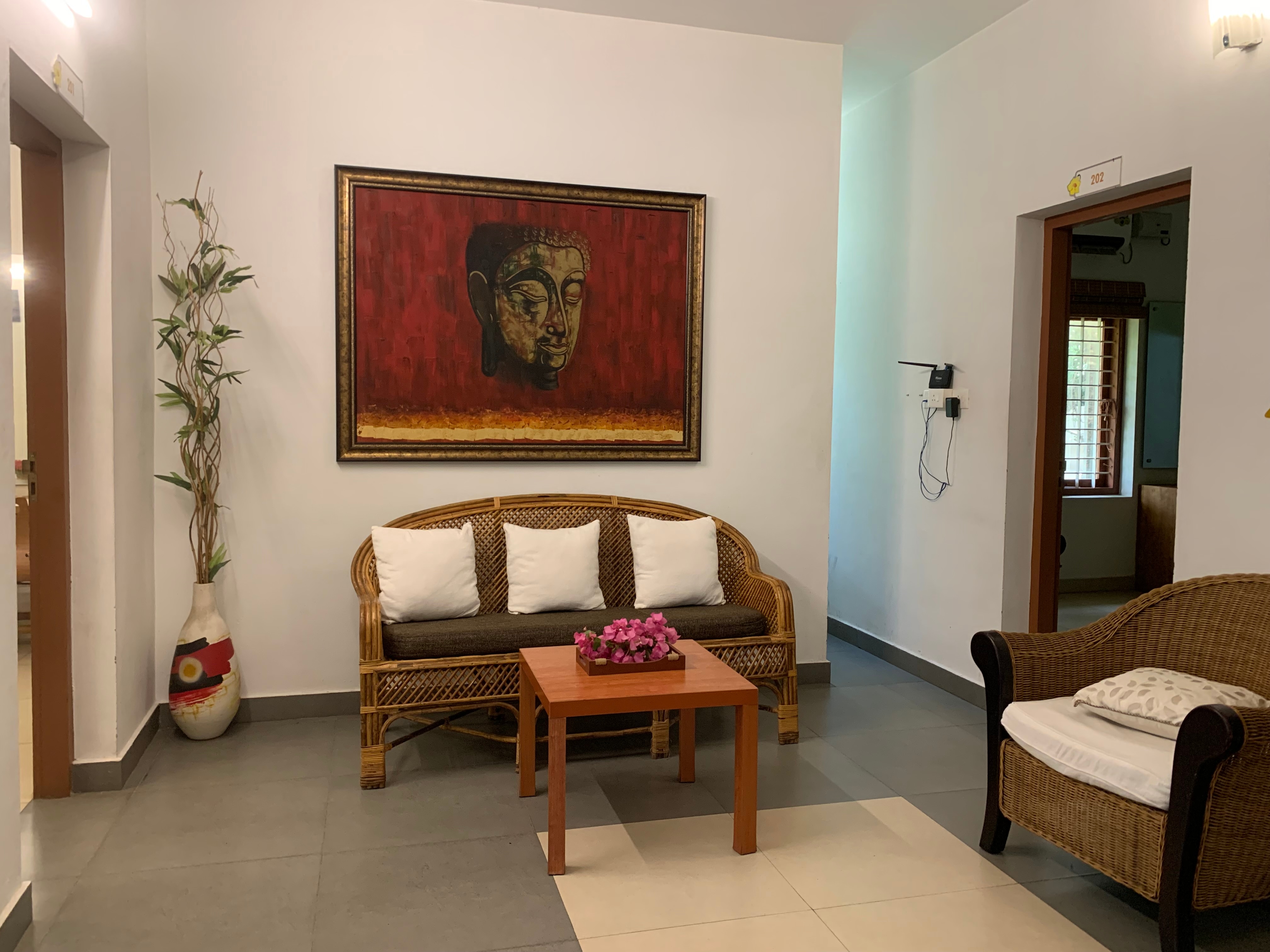 Almanda Guest House - Tap to explore photos