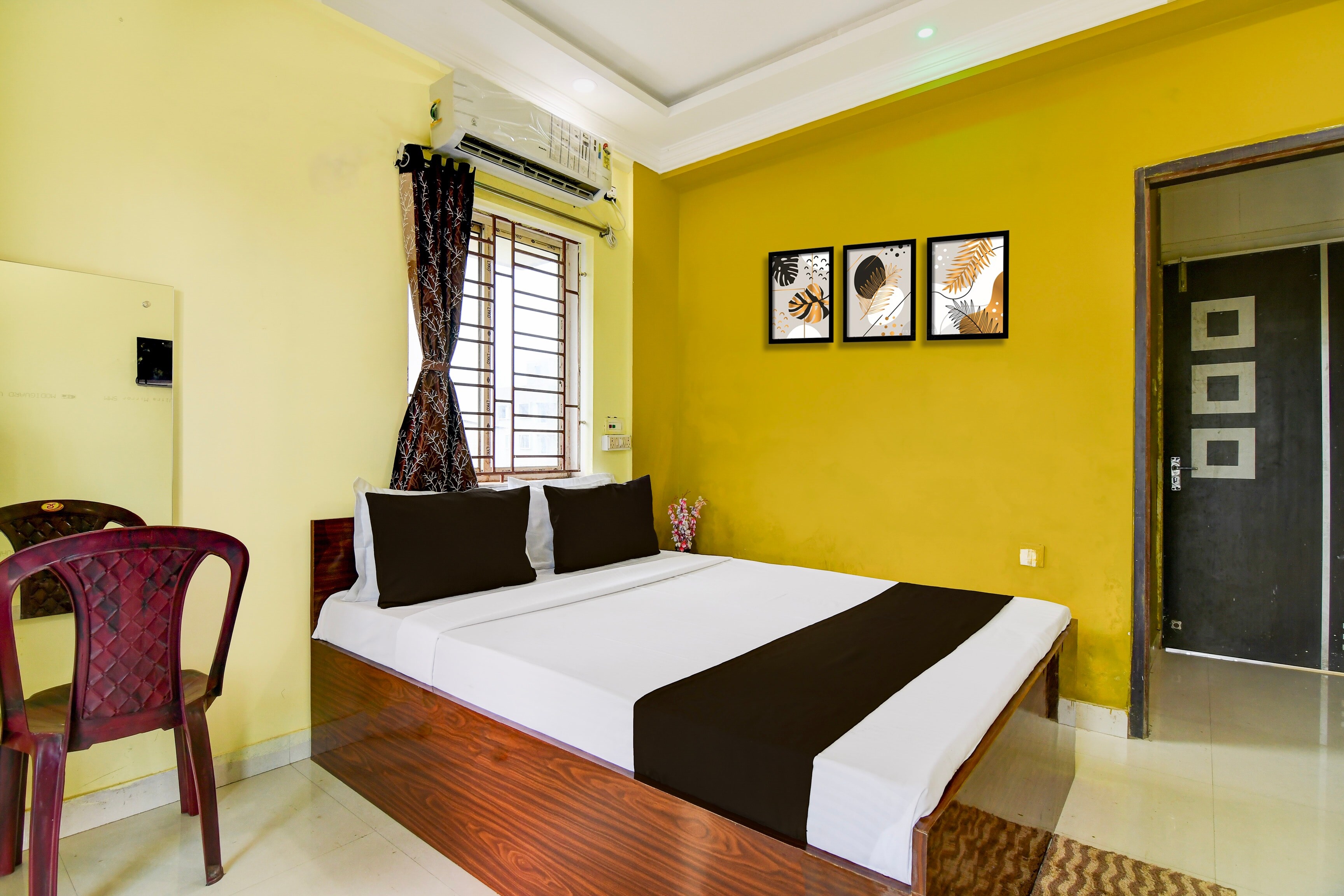 Hotel O TARA Shapoorji Pallonji Children's Park - Tap to explore photos