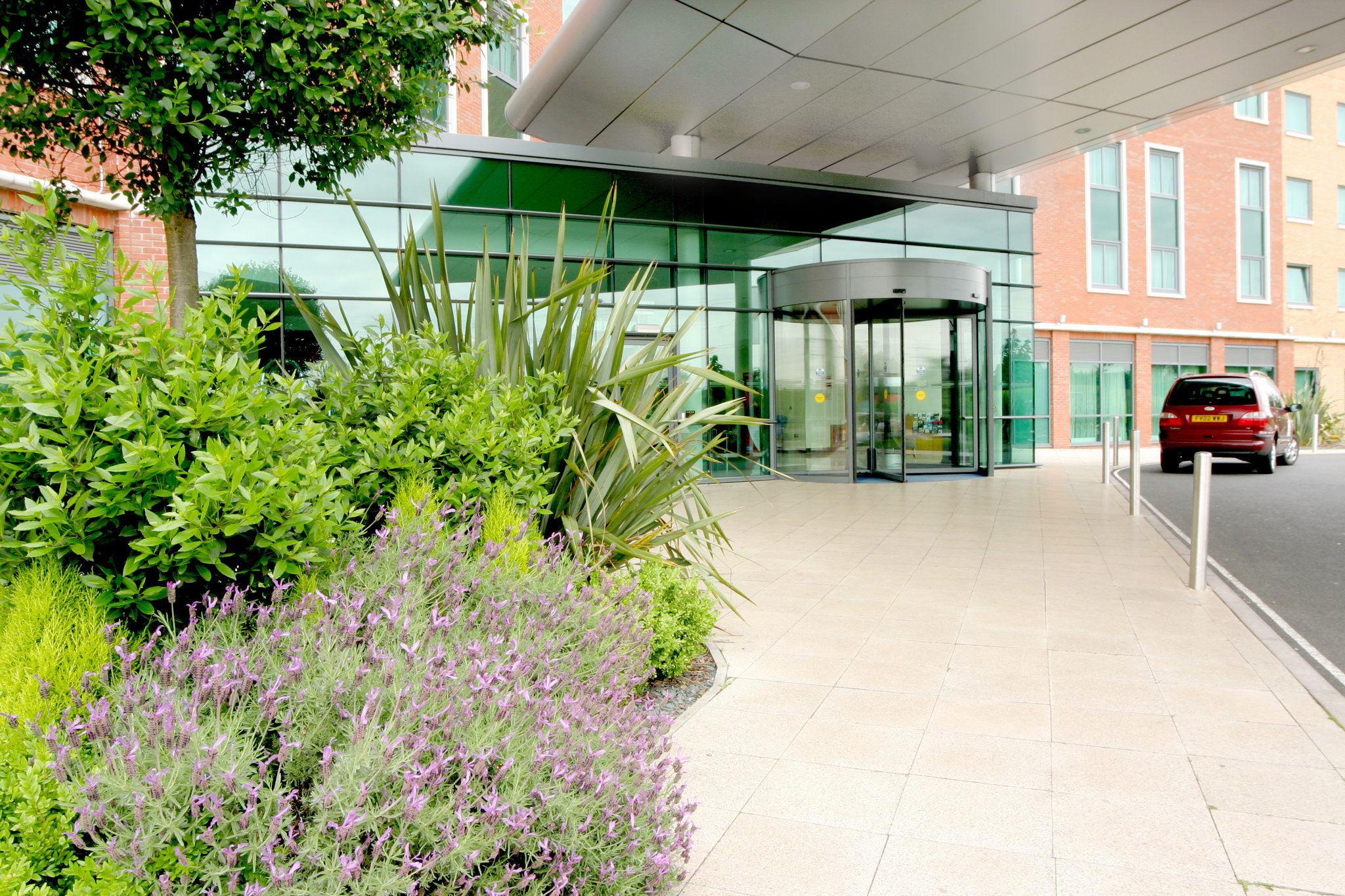Crowne Plaza BIRMINGHAM NEC - Tap to explore photos