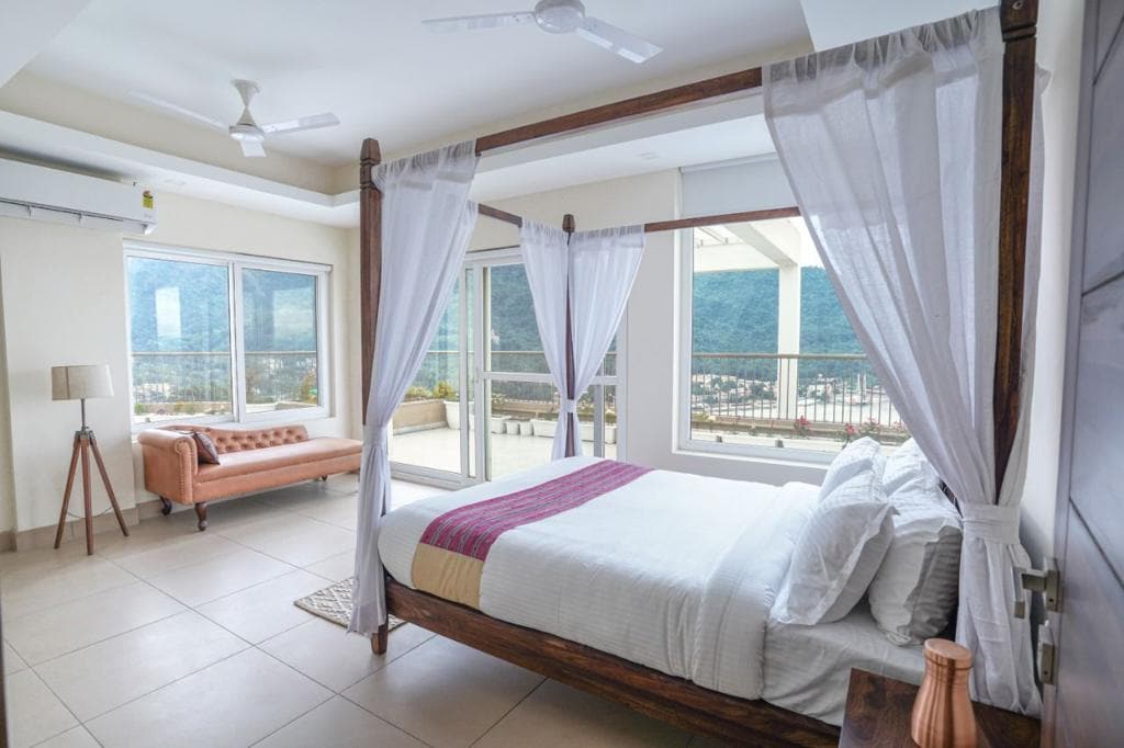 Kavyam 4 BHK Luxurious Apartment - Tap to explore photos