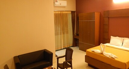 VIJAY RESIDENCY Room Type - Suite Room