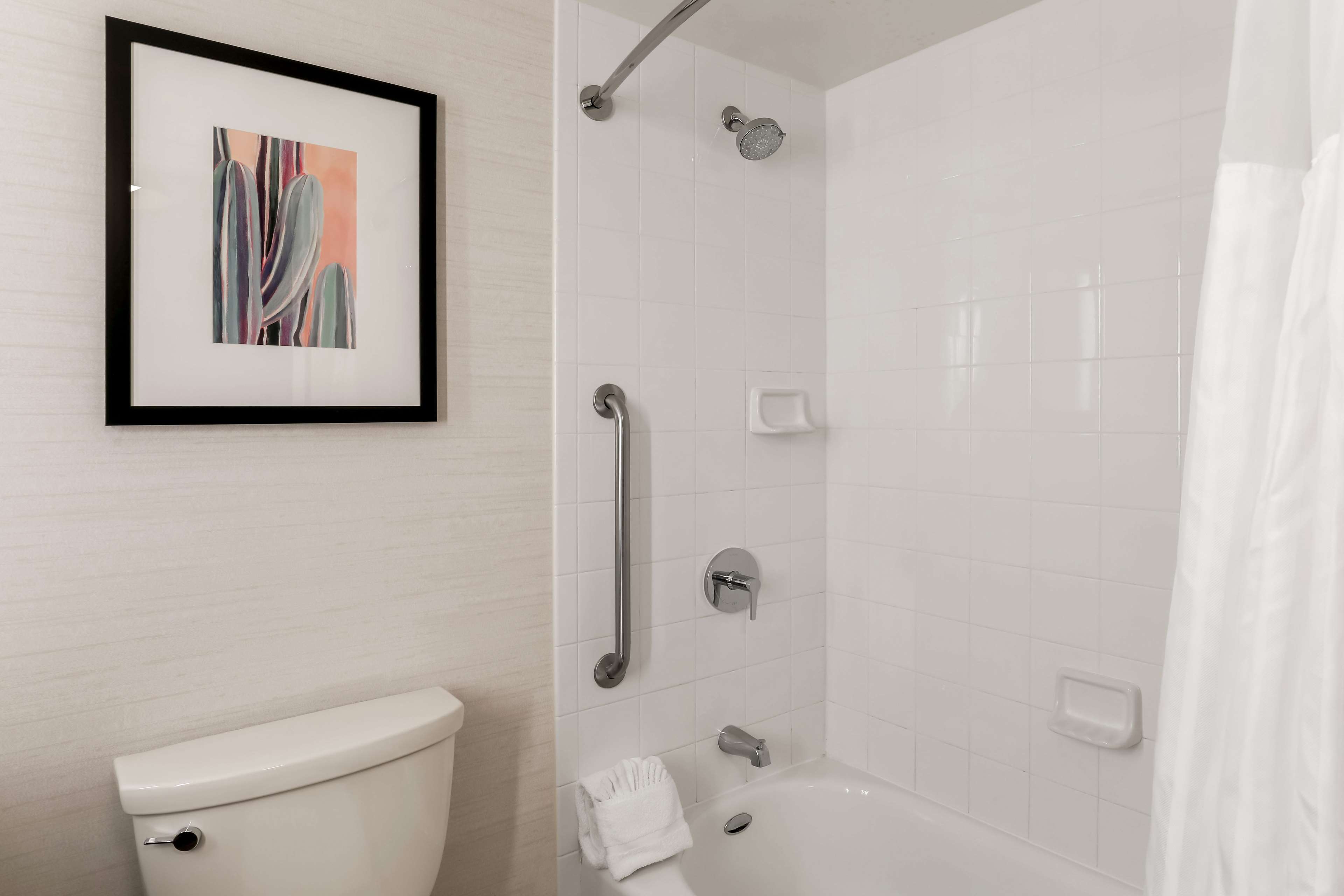 Hilton Garden Inn Reno - Tap to explore photos