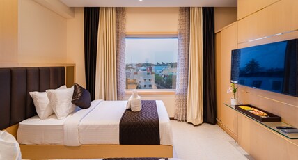 Ratan International Room Type - Superior Double Room
