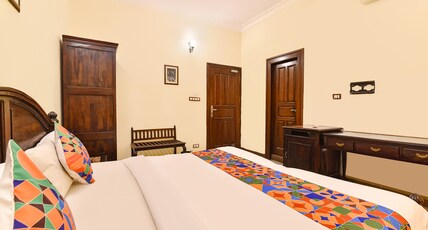 FabHotel JD Four Boutique Room Type - Deluxe Room