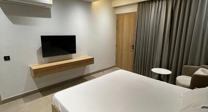 Tranquil Terrace Nest Room Type - Cozy Terrace Perch 