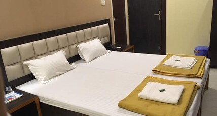 Hotel Om Executive  Room Type - Deluxe Room Non AC