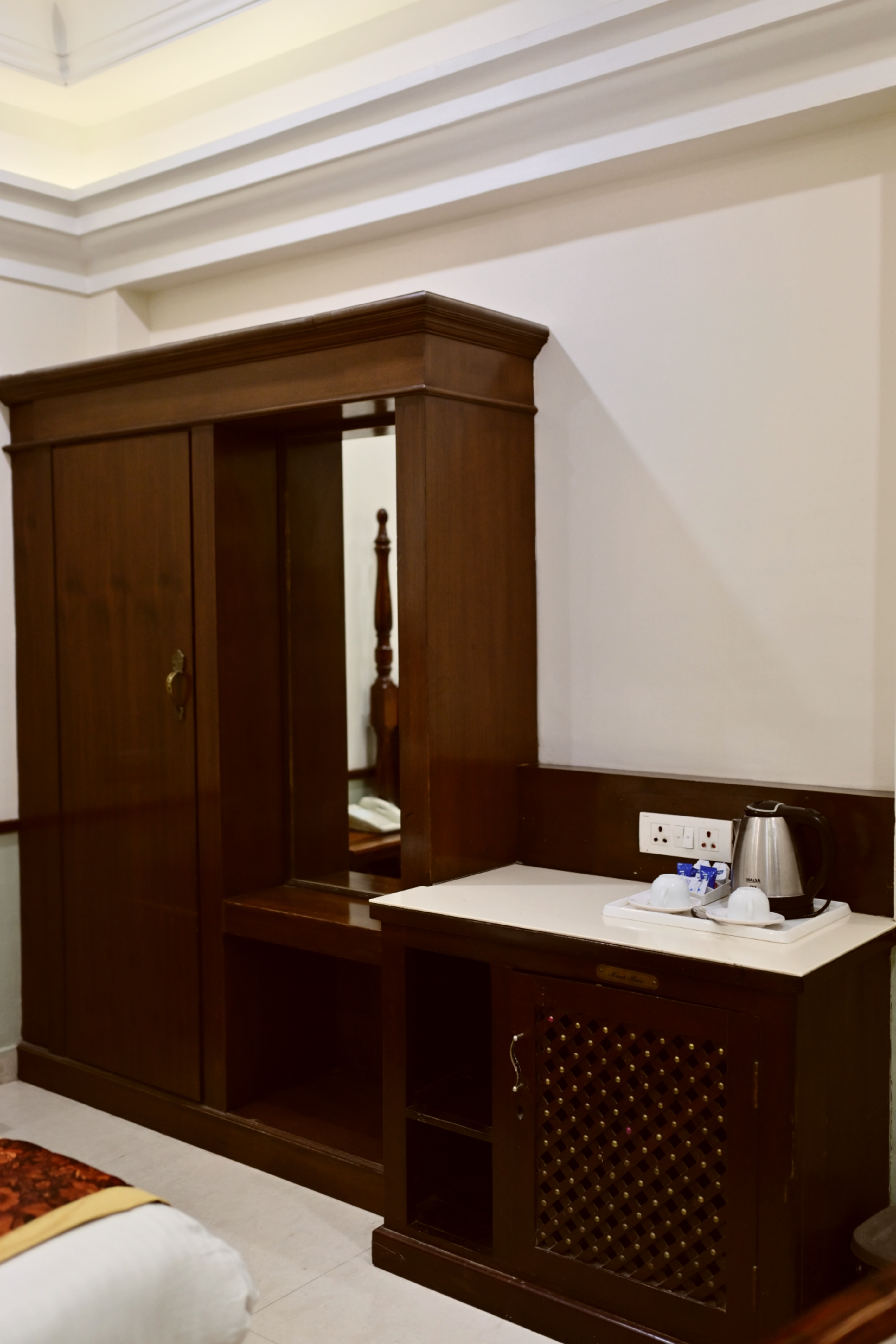 Hotel Sagar - Tap to explore photos