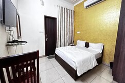 FabHotel Aqueens Plaza