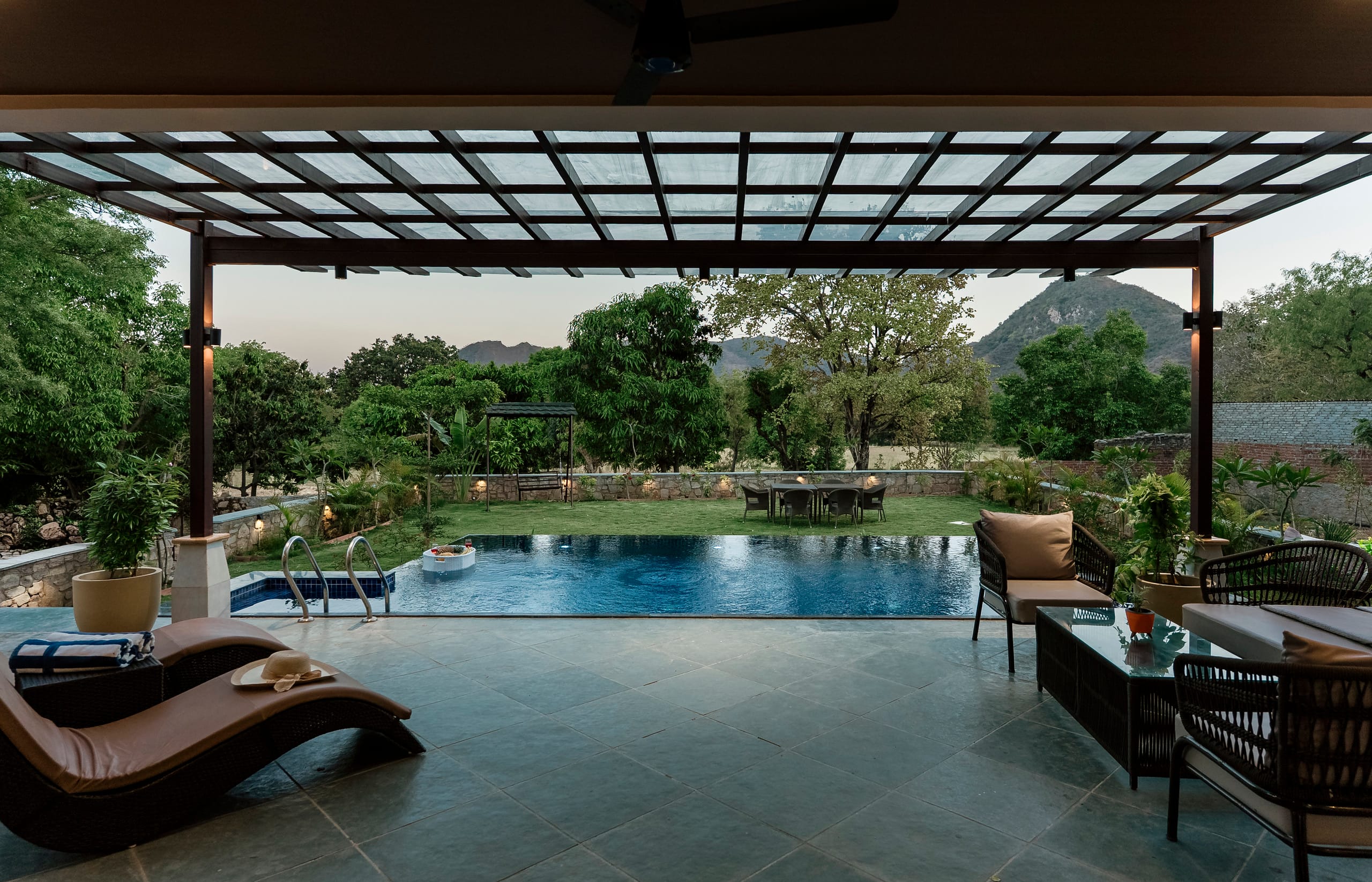 Hibiki 5BHK near by city - Tap to explore photos
