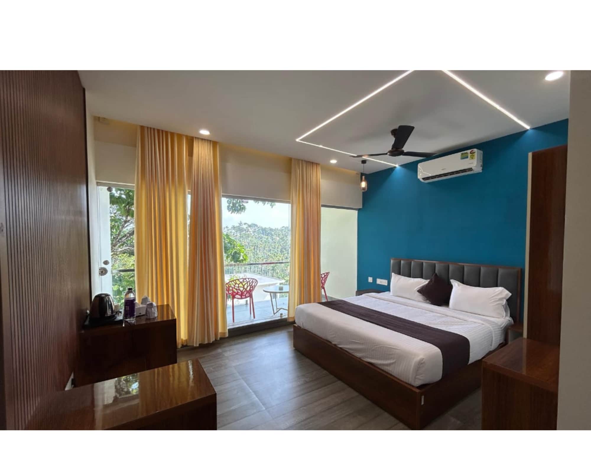 AURA SAFARI HOTEL AND RESORT - Tap to explore photos