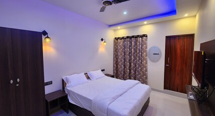 Coffee valley resort Room Type - Deluxe room with Balcony view