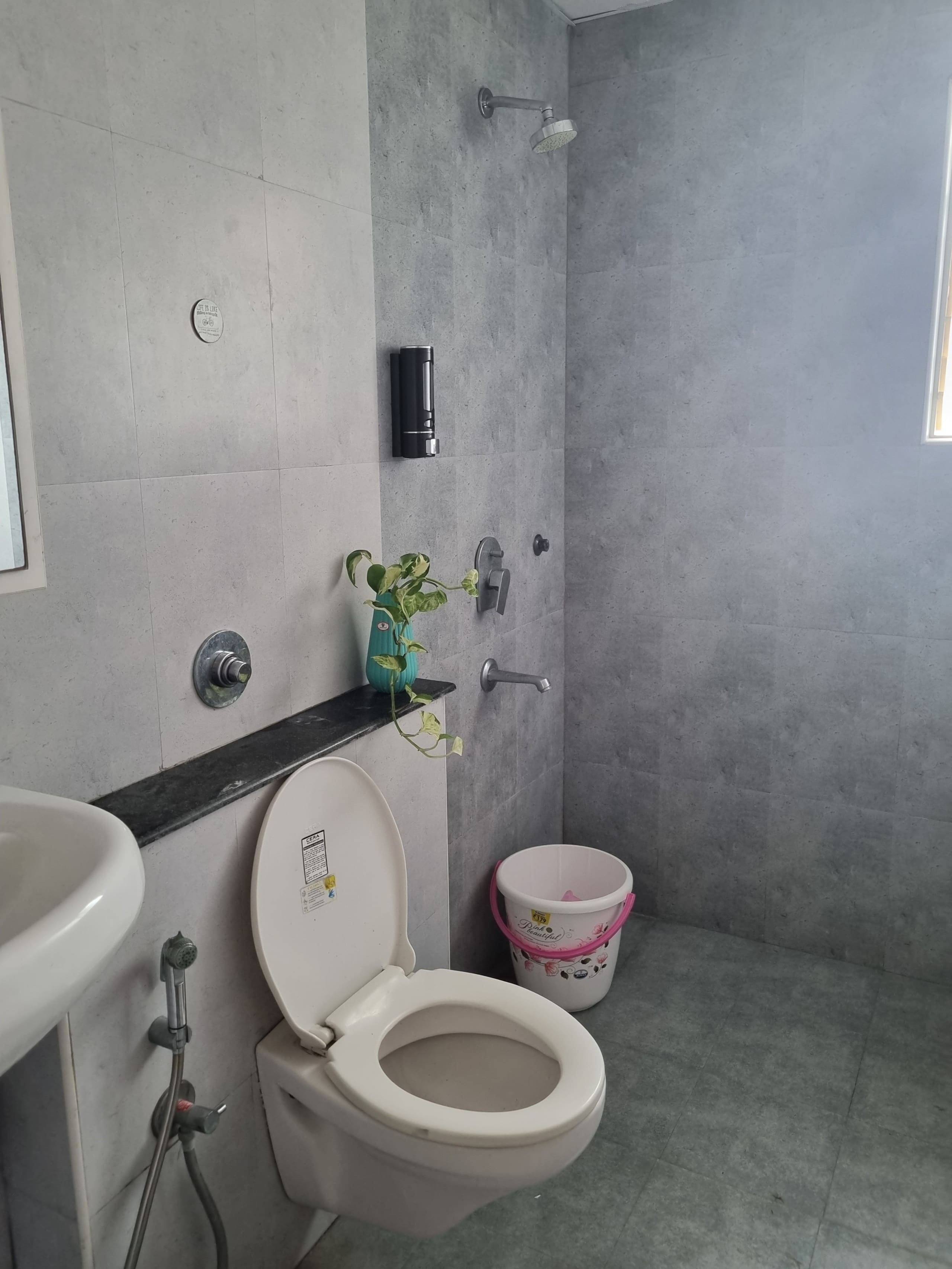 Stylish 2BHK Penthouse Close to Wipro ORR - Tap to explore photos