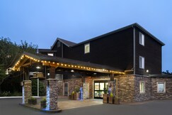 Holiday Inn Express Ft Bragg, an IHG Hotel