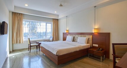 Raya's Grand Room Type - Premier Ac