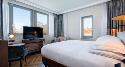 DoubleTree By Hilton Rome Monti Room Type - KING DELUXE ROOM