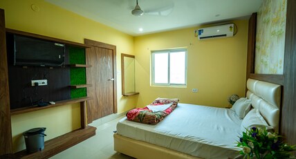 Hotel The Royal Buddha Room Type - Deluxe Room AC