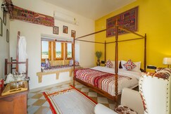 HERITAGE VILLA RESORT CAMP