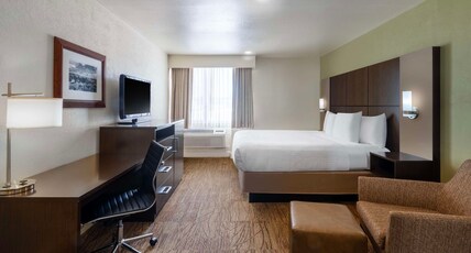 Best Western Pony Soldier Inn & Suites Room Type - 1 King Bed, Non-Smoking, High Speed Internet Access, Hairdryer, Second Floor, Full Breakfast Best Western Pony Soldier Inn & Suites Room Type - 1 King Bed, Non-Smoking, High Speed Internet Access, Hairdryer, Second Floor, Full Breakfast