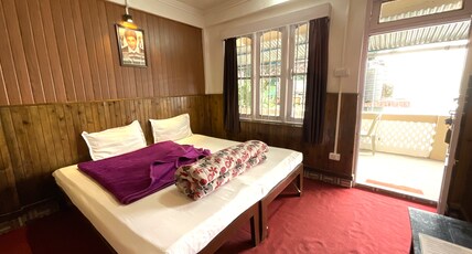 HOTEL LONG ISLAND Room Type - Economy Room