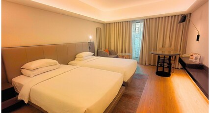 Pride Plaza Hotel, Ahmedabad Room Type - Superior Twin Room