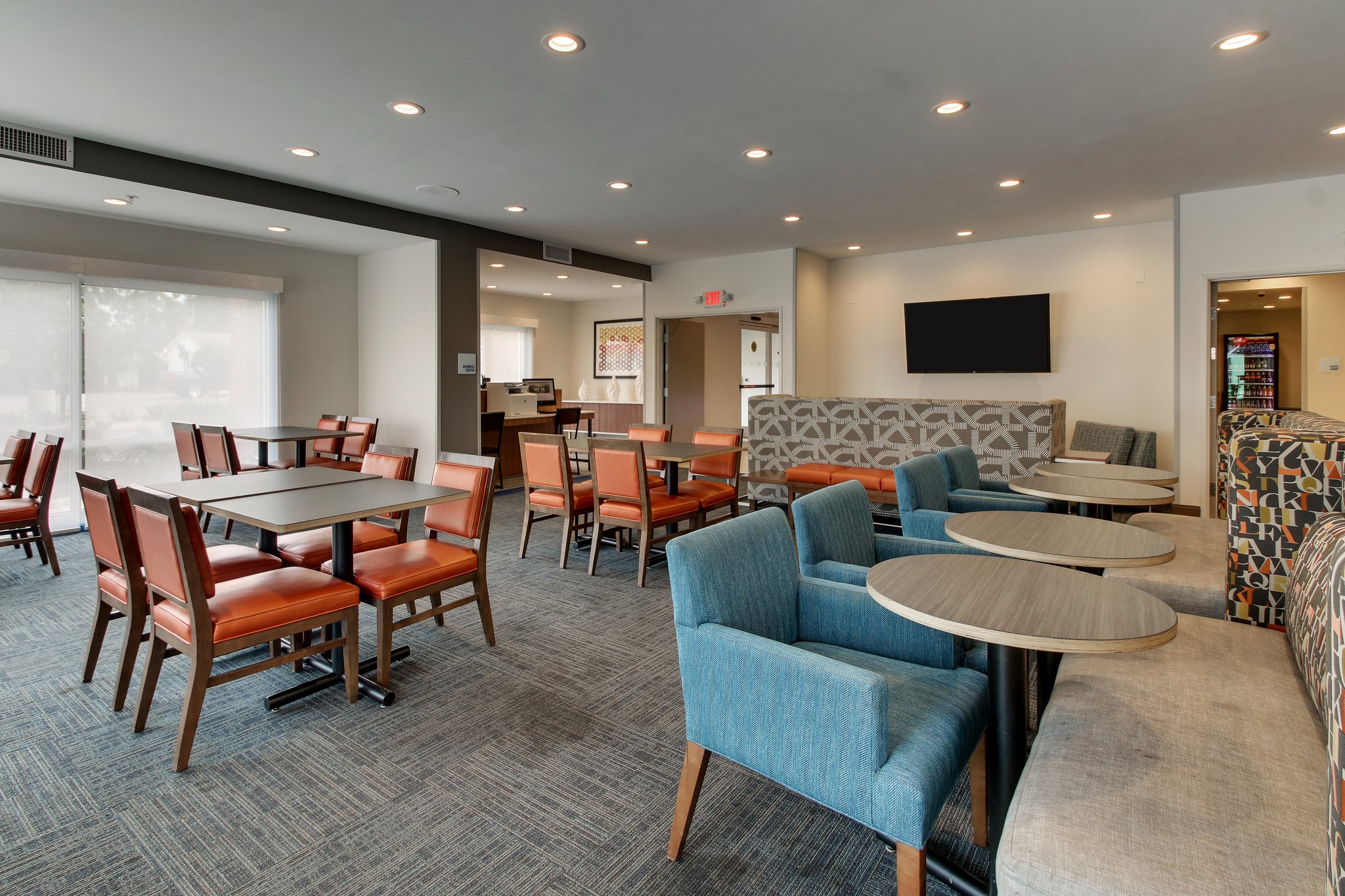 Holiday Inn Express & Suites ITHACA - Tap to explore photos